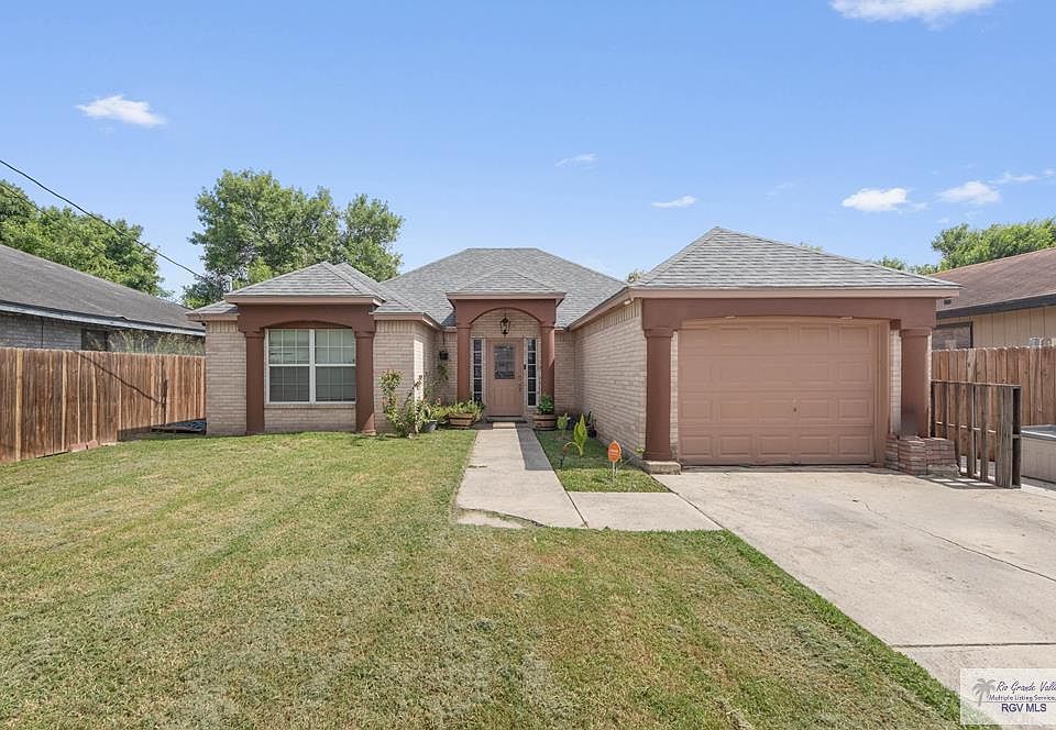 1st image of 324 Avenida Estrella