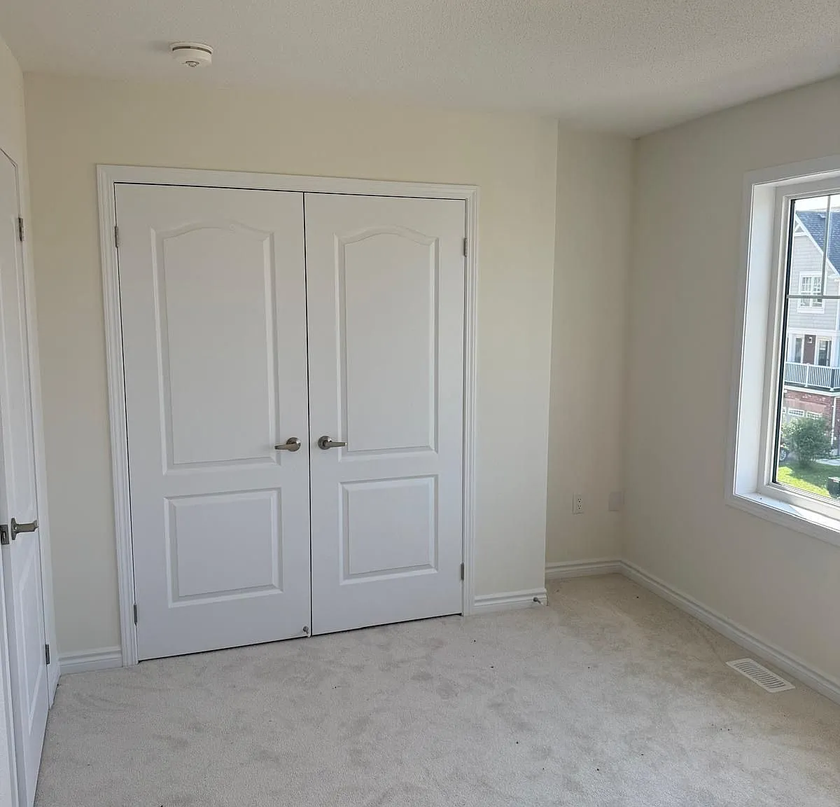 3 bed, $2,750 — Photo 2
