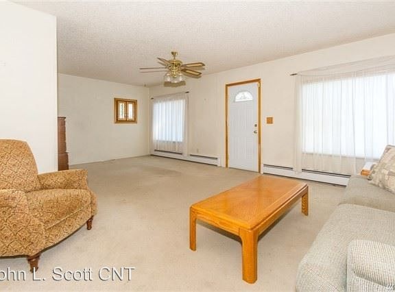 3rd image of 1017 N Washington Ave