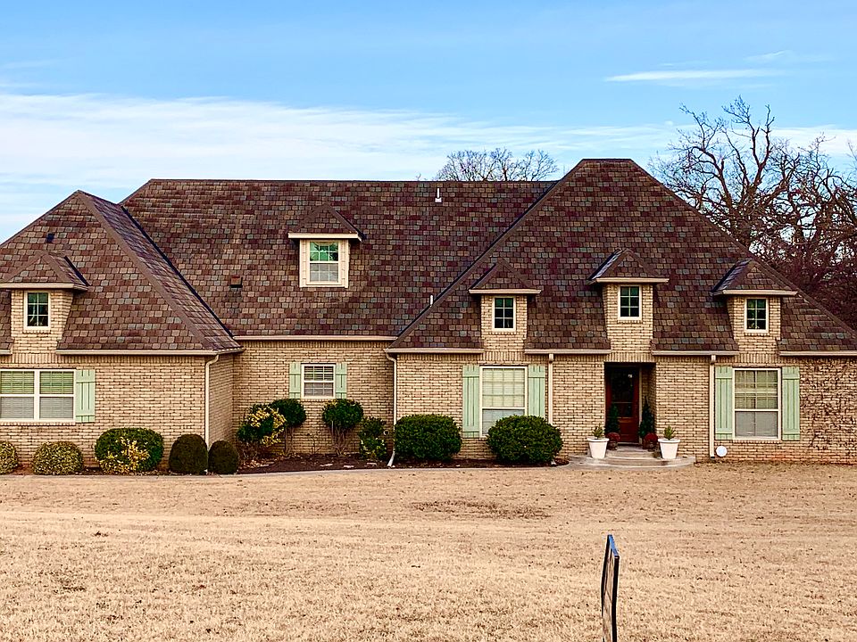 1st image of 611 Blackberry Hill Dr