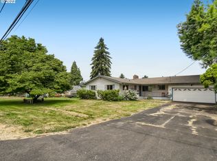 10821 NE Beech St UNIT A, Portland, OR 97220