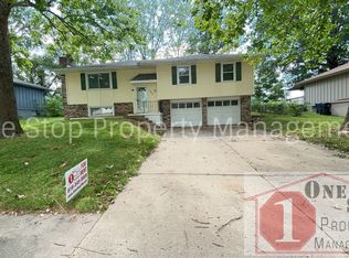 2801 SW 5th St, Blue Springs, MO 64014