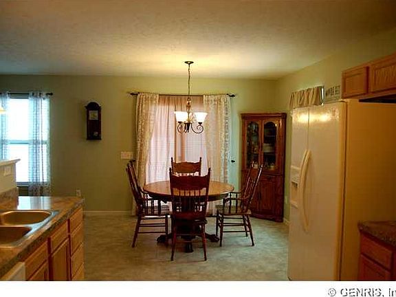 4th image of 4 Longton Pl