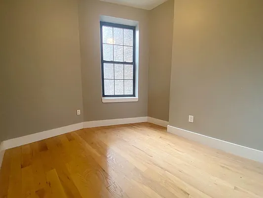 Rented by Skyhigh Realty NYC LLC | media 7