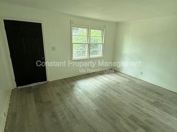 5th image of 4158 Log Cabin Dr