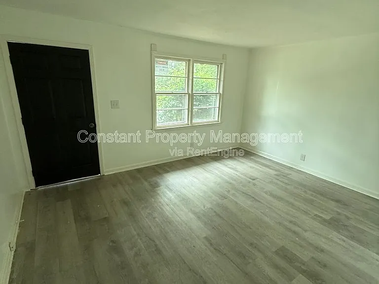 4158 Log Cabin Dr — Photo 5