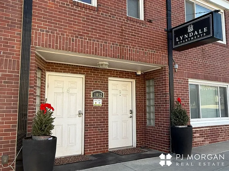 Lyndale Apartments — Photo 16