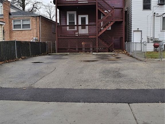 5th image of 914 Marengo Ave APT 2