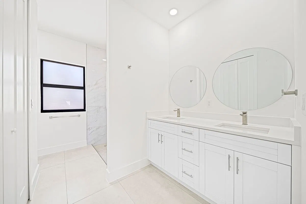 3 bed, 1.5 bath, 1450 sqft, $1,950 — Photo 3