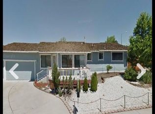 725 Icarus Ct, Reno, NV 89512