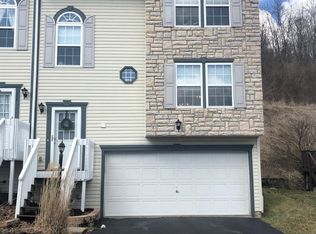 113 Cathedral Ct, Carnegie, PA 15106