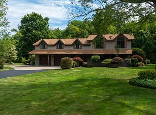 1713 Grist Mill Dr, North East, PA