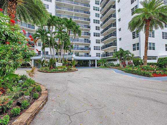 2nd image of 5100 Dupont Blvd APT 7L