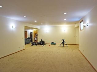 1709 Wintergreen Pkwy, Normal, IL 61761