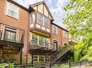 108 S Myrtle Ave, Villa Park, IL 60181