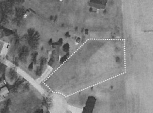 552 Rena Ct, Freeport, IL 61032