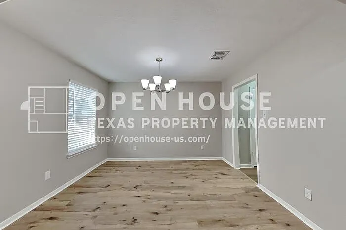 4818 Twisting Rd — Photo 9