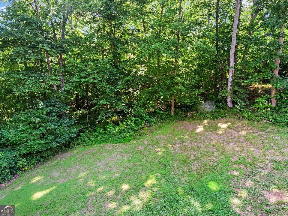 2nd image of 147 Dawson Manor Dr