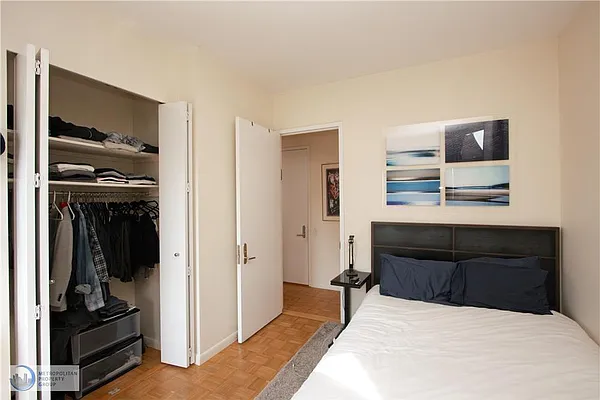 Rented by Metropolitan Property Group | media 9