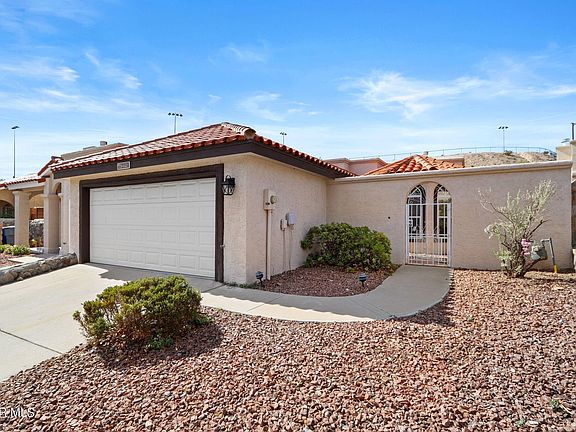 3rd image of 205 N Alto Mesa Dr