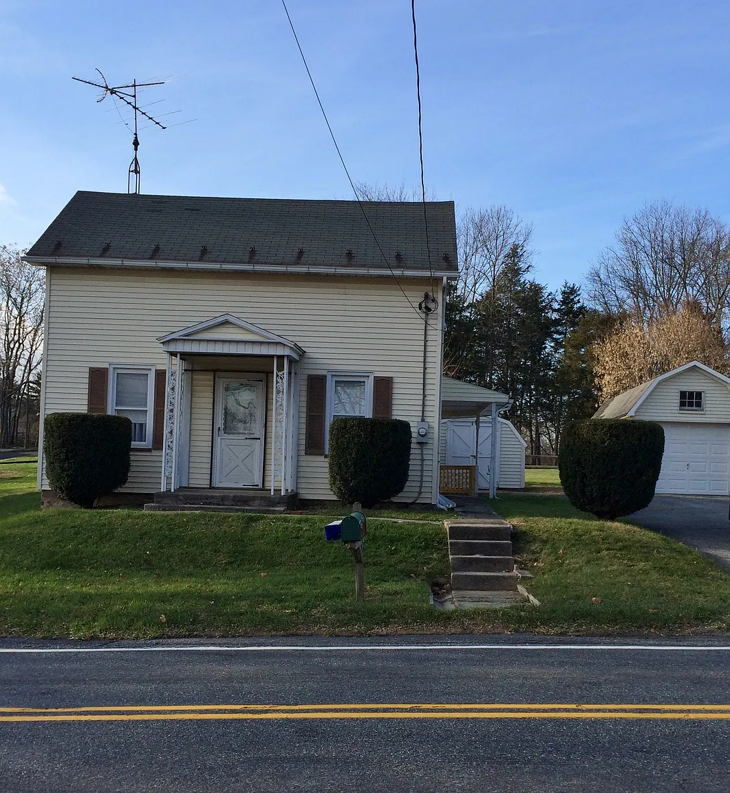 479 Jacobsburg Rd photo 1