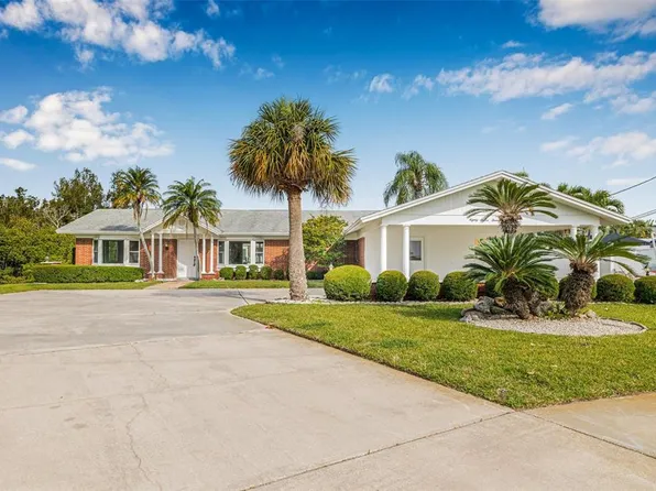 8727 Bay Crest Ln, Tampa, FL 33615