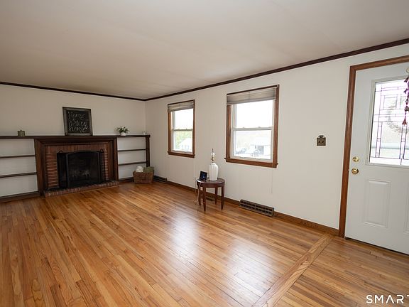 5th image of 83 Little Fawn Road