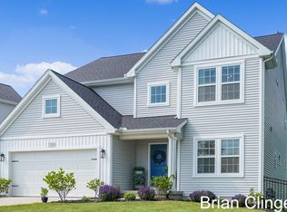 3293 Creek Ridge Dr, Hudsonville, MI 49426