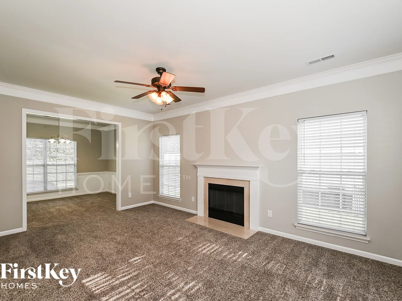 3 bed, 2.5 bath, 2396 sqft, $2,195 — Photo 4