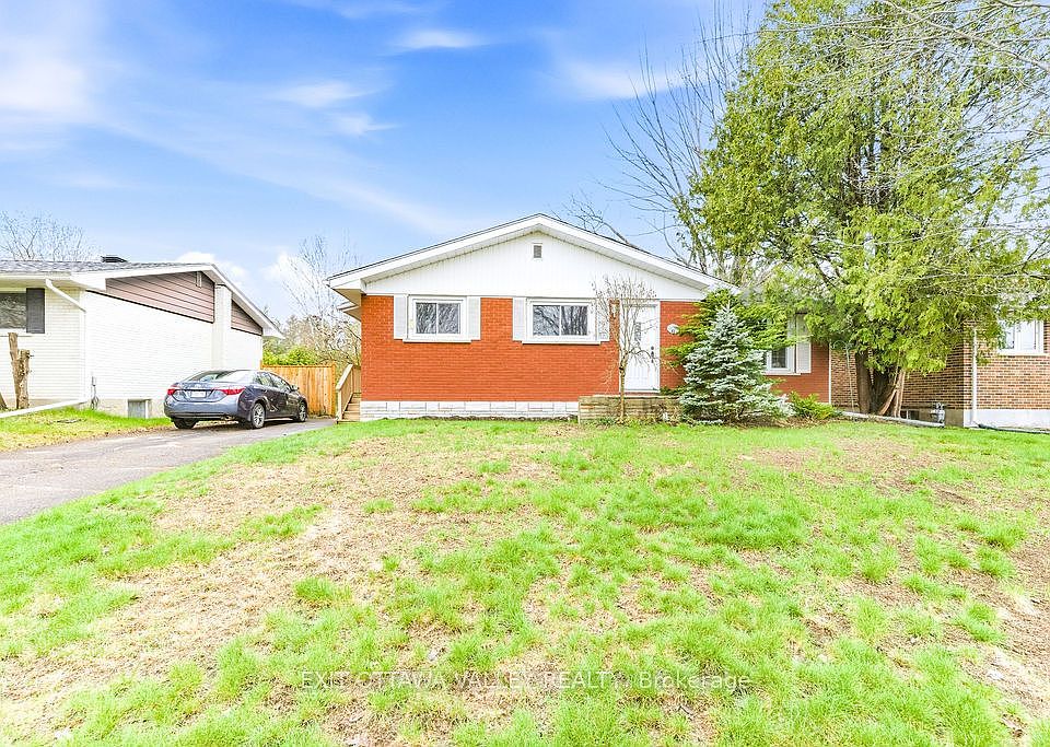 1st image of 12 Claremount Rd