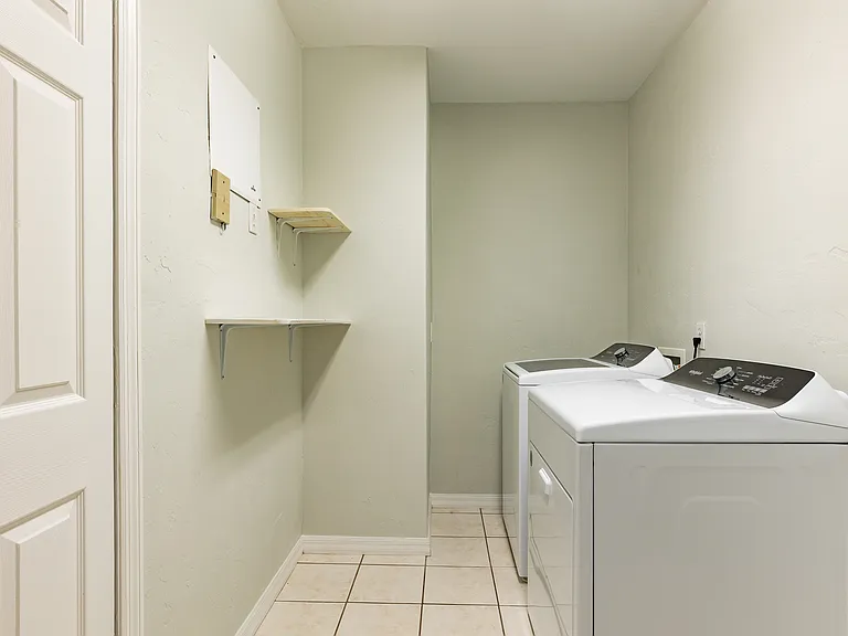 3951 NW 48th Ter #306 — Photo 5