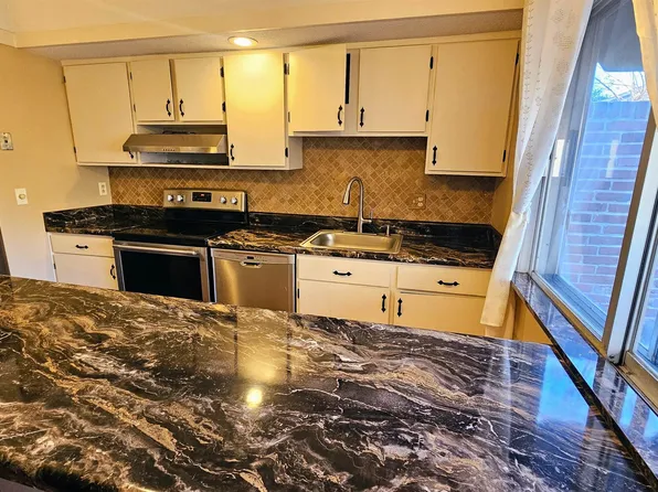 1212 Bristol Dr #1212, Memphis, TN 38119