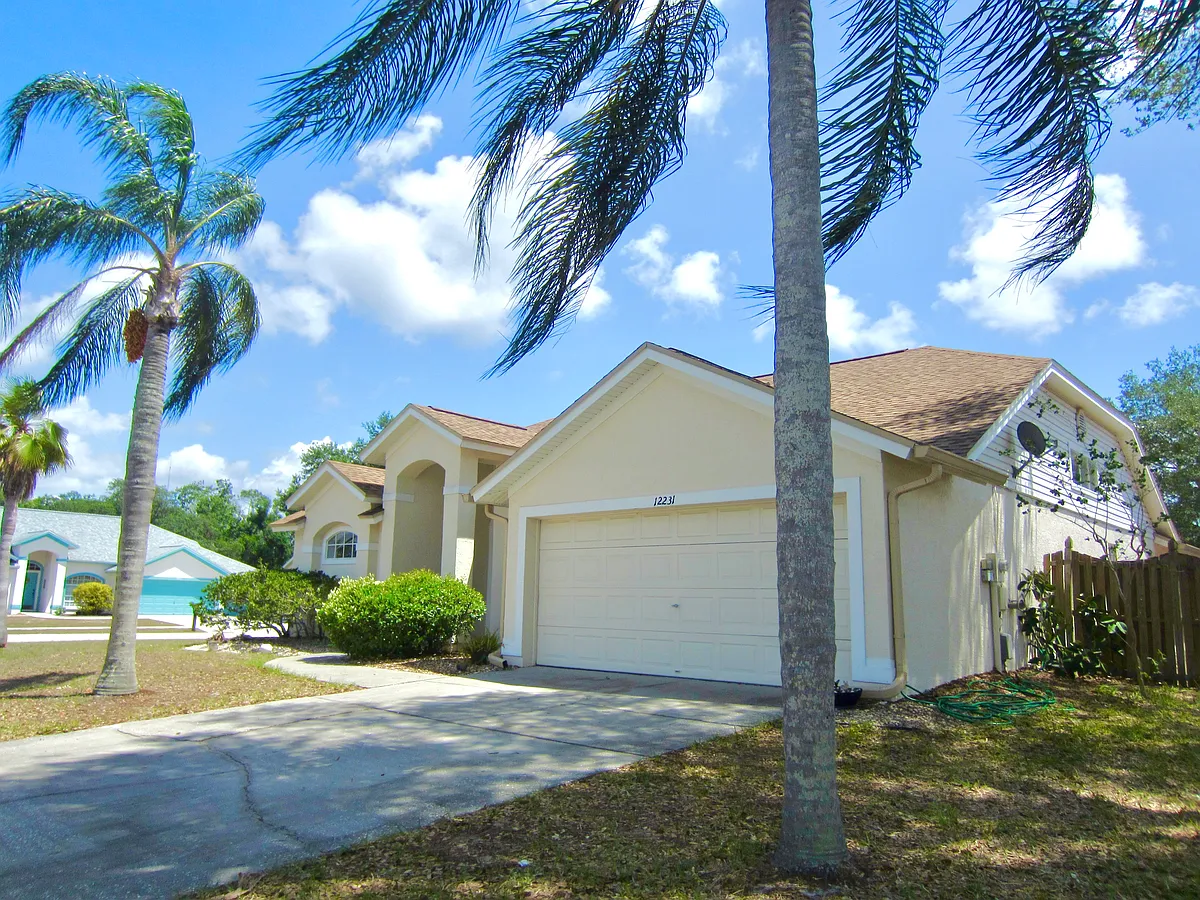 Building Photo - 12231 Shady Forest Dr