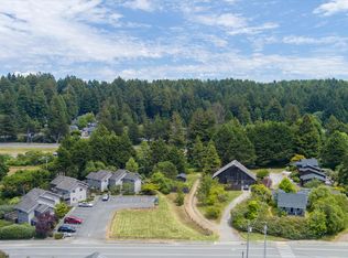 3122 Saint Louis Rd, Arcata, CA 95521