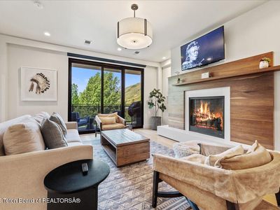 680 S Cache St #401, Jackson, WY, 83001