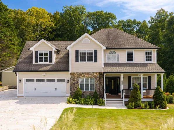 8912 Grey Mountain Dr, Ooltewah, TN 37363