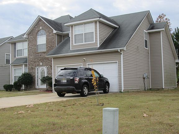 4th image of 1652 Village Place Cir NE