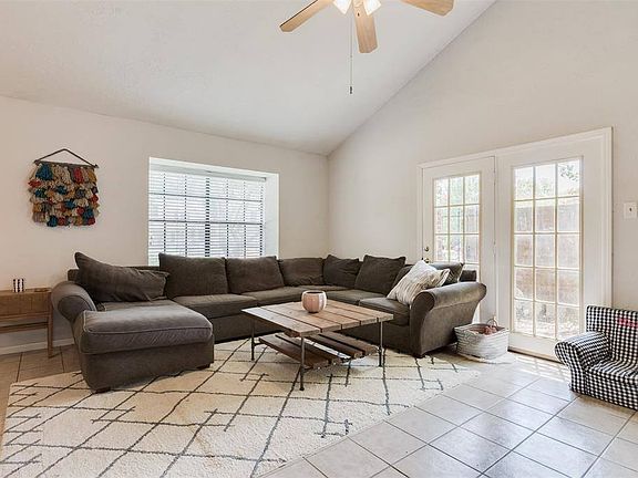 4th image of 7719 High Village Dr