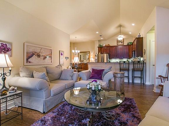 3rd image of 2393 W Wolf Run Dr