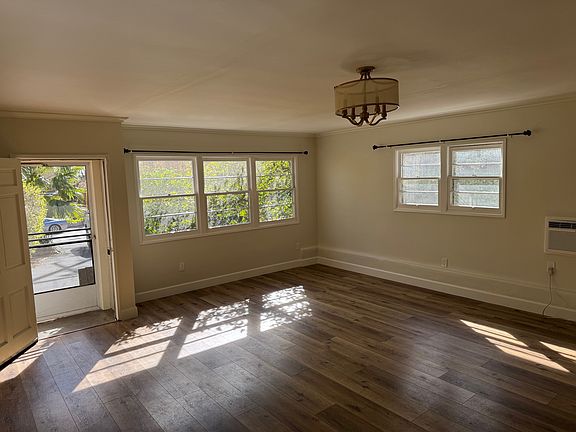 4th image of 119 Esperanza Ave
