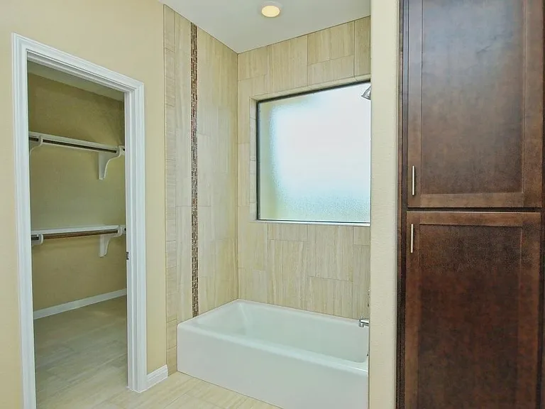 8601 Furness Dr #B — Photo 11