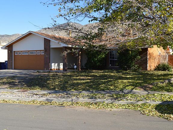 2nd image of 2716 La Charles Dr NE