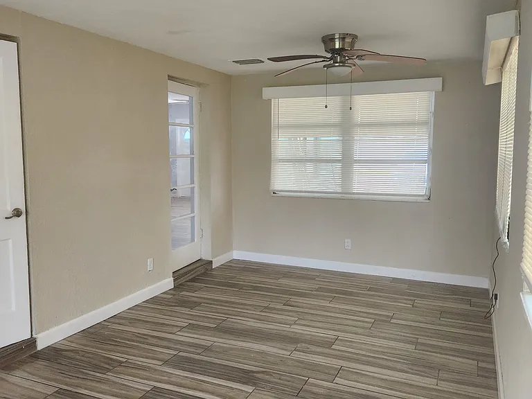 6621 Rosati Ln S — Photo 29