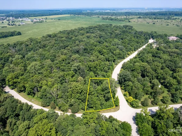 7335 Roberts Dr, Oswego, IL 60543