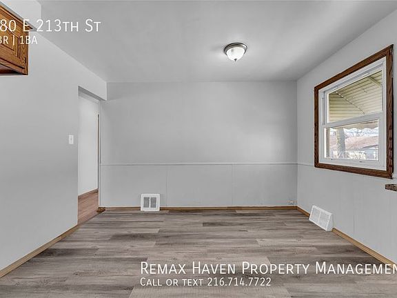 5th image of 580 E 213th St