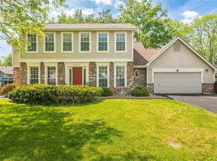 312 Fox Briar Ln, Ballwin, MO 63021