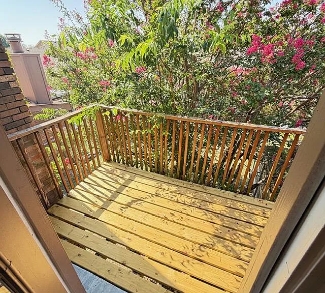 708 Champion Ct — Photo 16