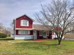 5411 Count Fleet Dr, Louisville, KY 40272