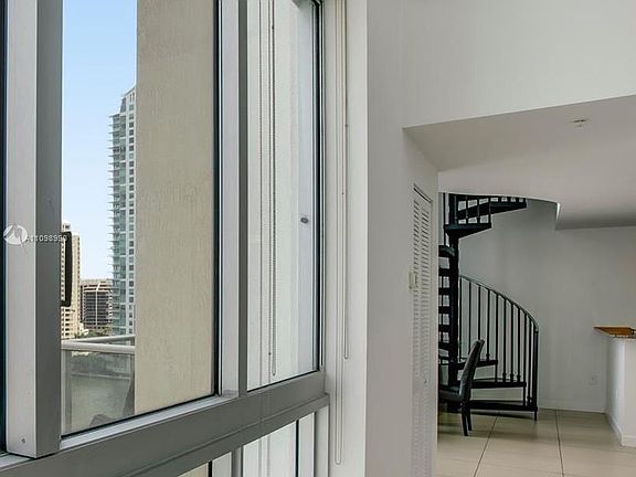 4th image of 300 S Biscayne Blvd APT 632