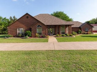 432 Quail Rd, Chickasha, OK 73018